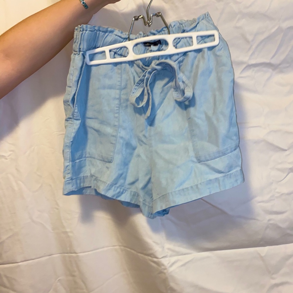 Cotton light wash high waisted tie shorts